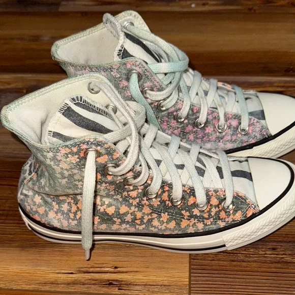 Converse Twisted Summer Floral and Animal Print High Top Sneakers - Picture 4 of 6